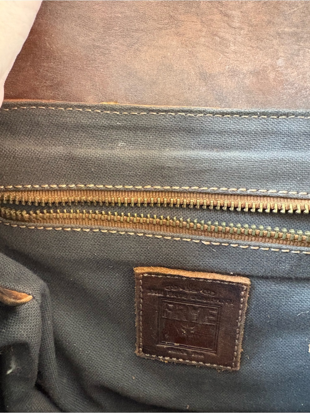 Frye dark Brown Leather Crossbody Bag with Star Accent engraving all leather - Picture 6 of 6
